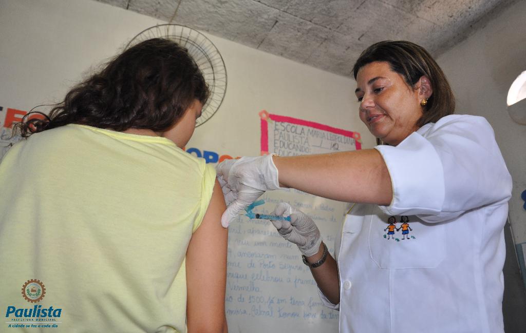Vacinação contra o HPV chega à Escola Municipal Maria Leopoldina Prefeitura do Paulista