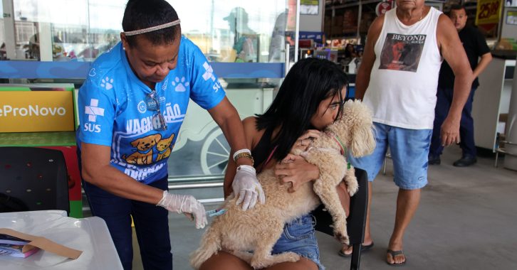 Ação de vacinação 1 foto Chico Peixoto