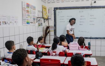 EDUCAÇÃO - III {Data (DDMMAA)»} - {Sequência nº (01)»}-16