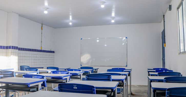 ESCOLA - ROSA AMÉLIA 131224 - 03
